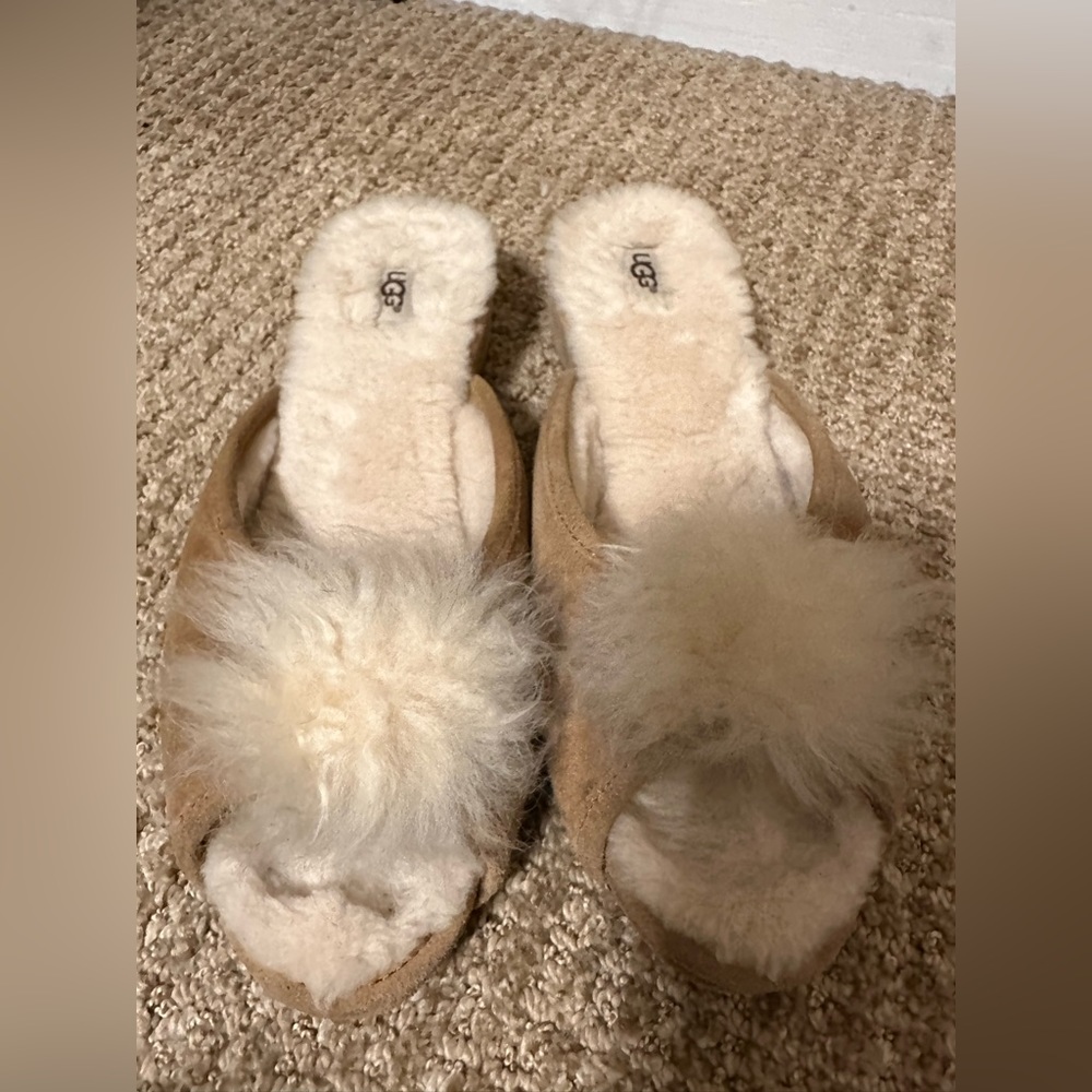 Ugg ladies slippers